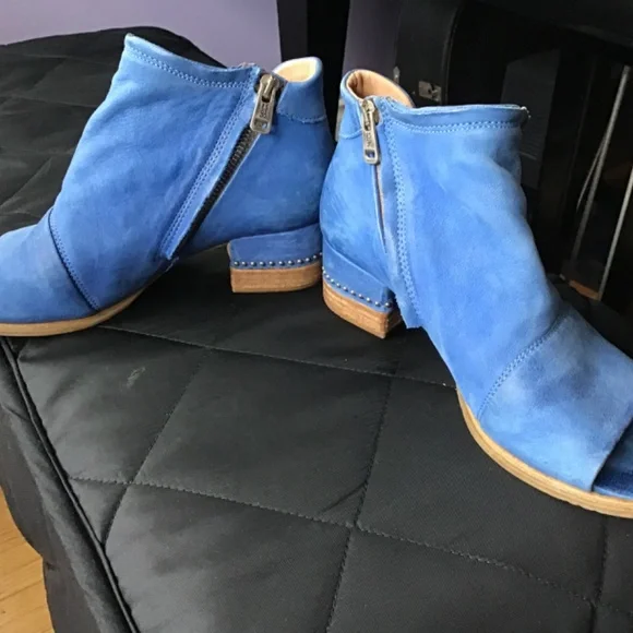 AS98 Sandals - Picture 3 of 5